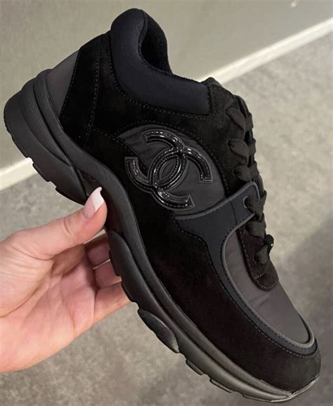 sneakers chanel bianche e nere